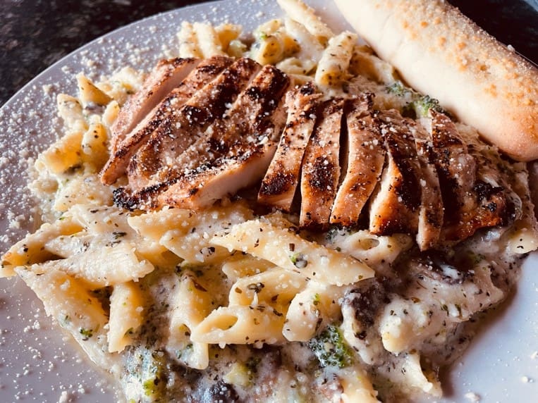 Making 1860s Cajun Chicken Pasta - 1860 Saloon